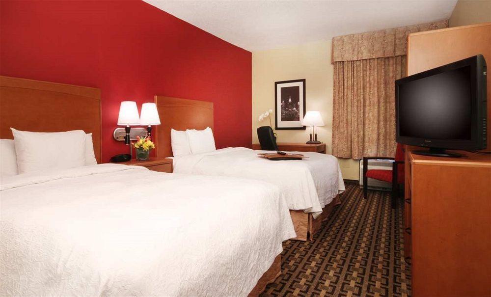Hampton Inn Atlanta-Buckhead Esterno foto