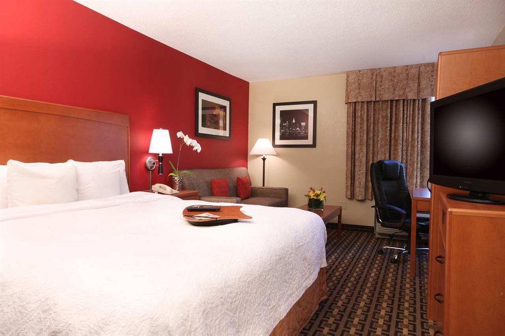 Hampton Inn Atlanta-Buckhead Esterno foto